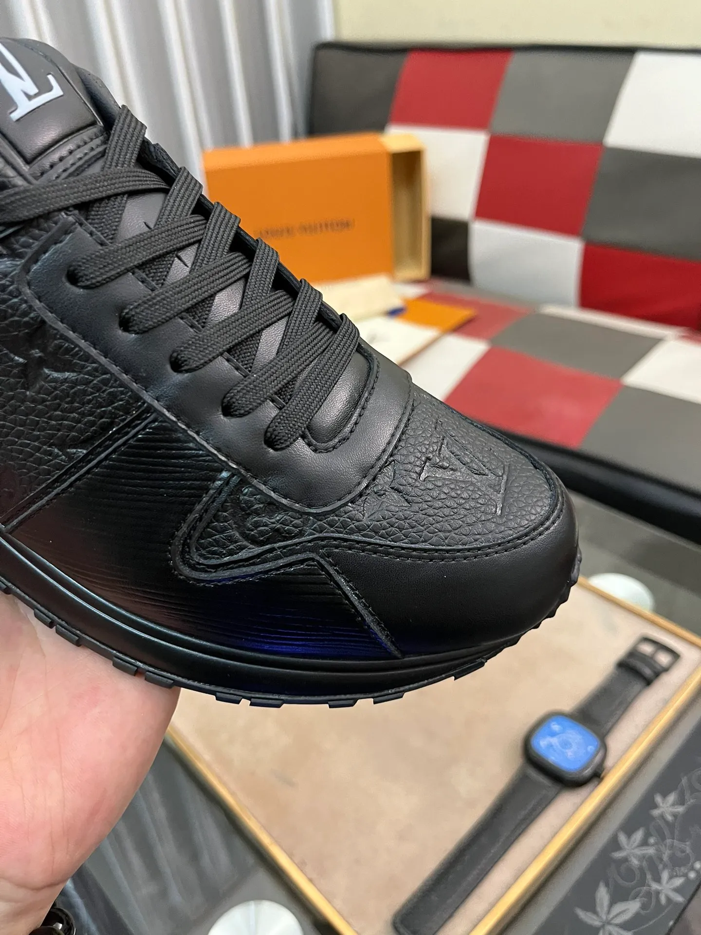 Men's shoes 💰540⌚️⌚️LV Louis Vuitton. The latest fashionable casual shoes are popular in physical stores. New spring and summer comfortable imported custom original cowhide, unique jacquard fabric element design. With sheepskin lining, Lv original base, [sun][sun] high-end packaging and high quality💪Details determine quality, code number 38-44